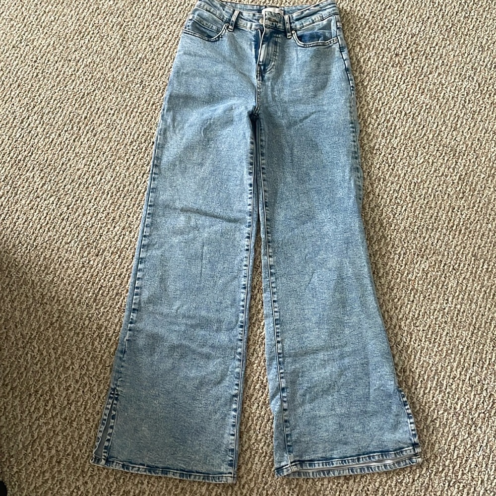 Brand new high rise, wide leg SO jeans